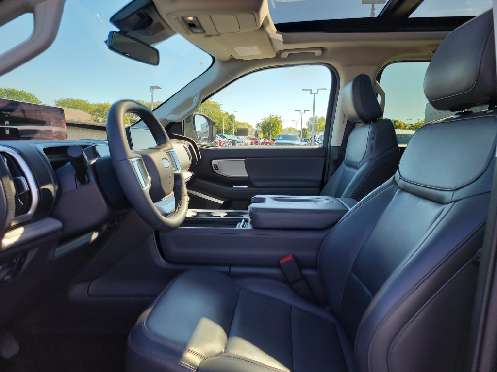 Certified 2025 Ford Expedition Active AWD/4WD image 20