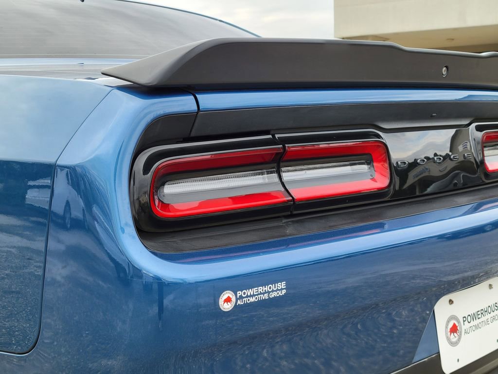 Used 2022 Dodge Challenger SXT w/ Plus Package image 11