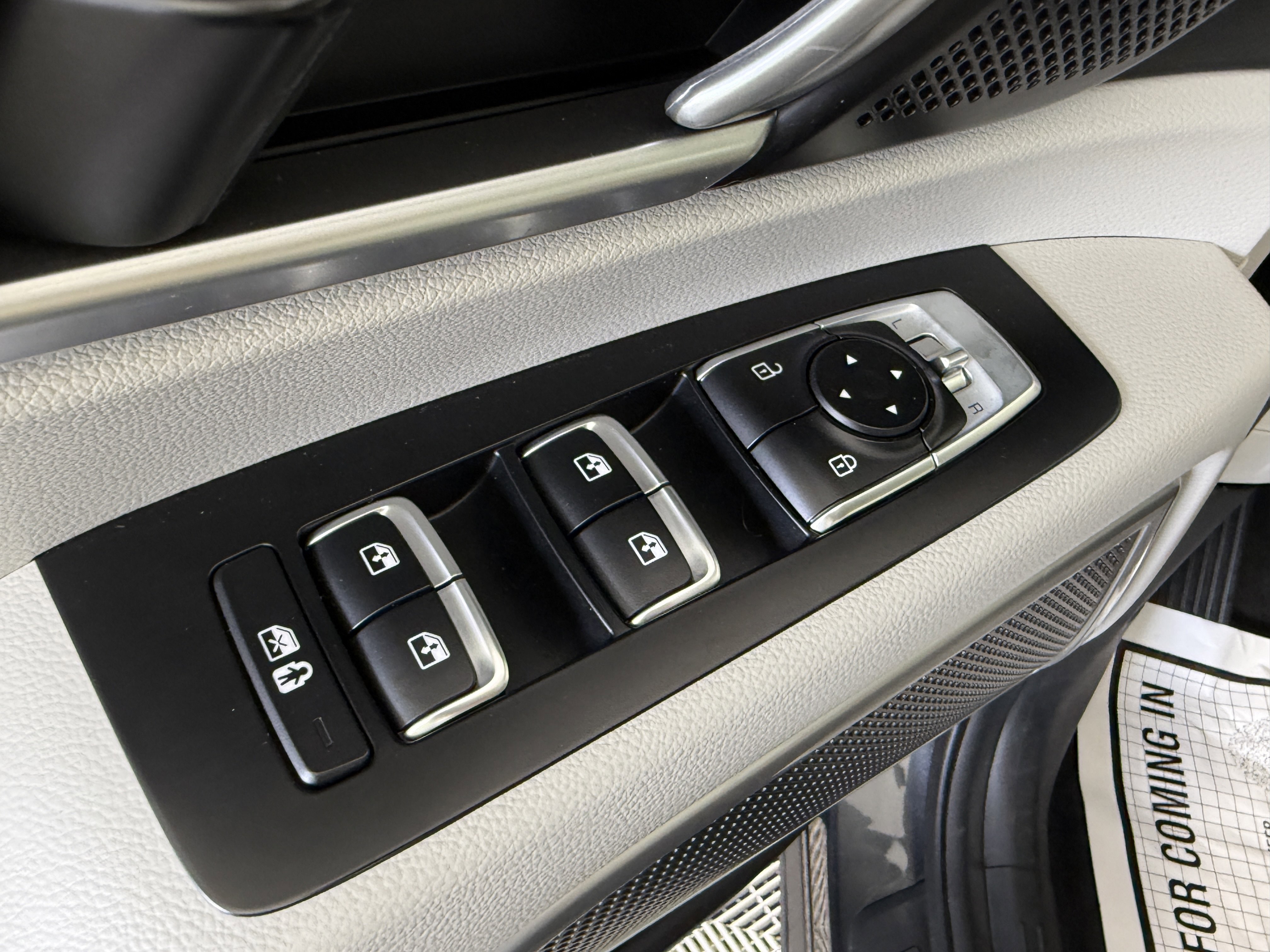 Used 2020 Kia Telluride S image 16