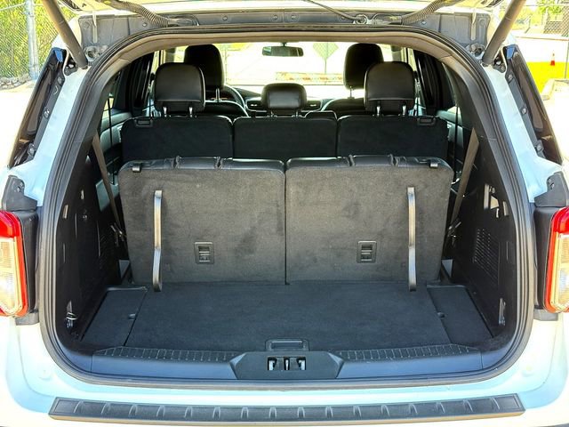 Certified 2020 Ford Explorer XLT w/ Equipment Group 202A image 7