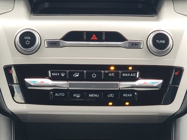Certified 2023 Ford Explorer XLT w/ Equipment Group 202A AWD/4WD image 30