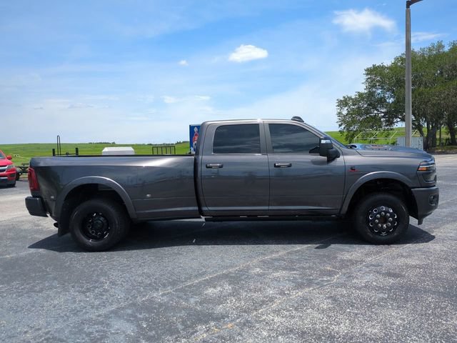 Used 2025 RAM 3500 Limited AWD/4WD image 4