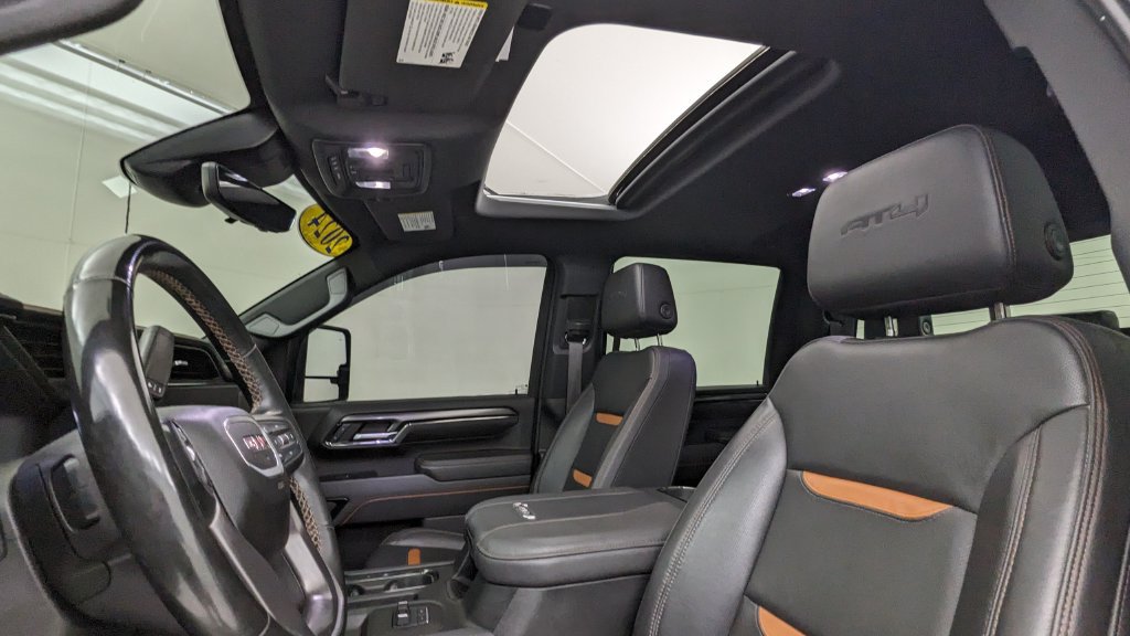Used 2024 GMC Sierra 3500 AT4 w/ AT4 Premium Plus Package AWD/4WD image 3