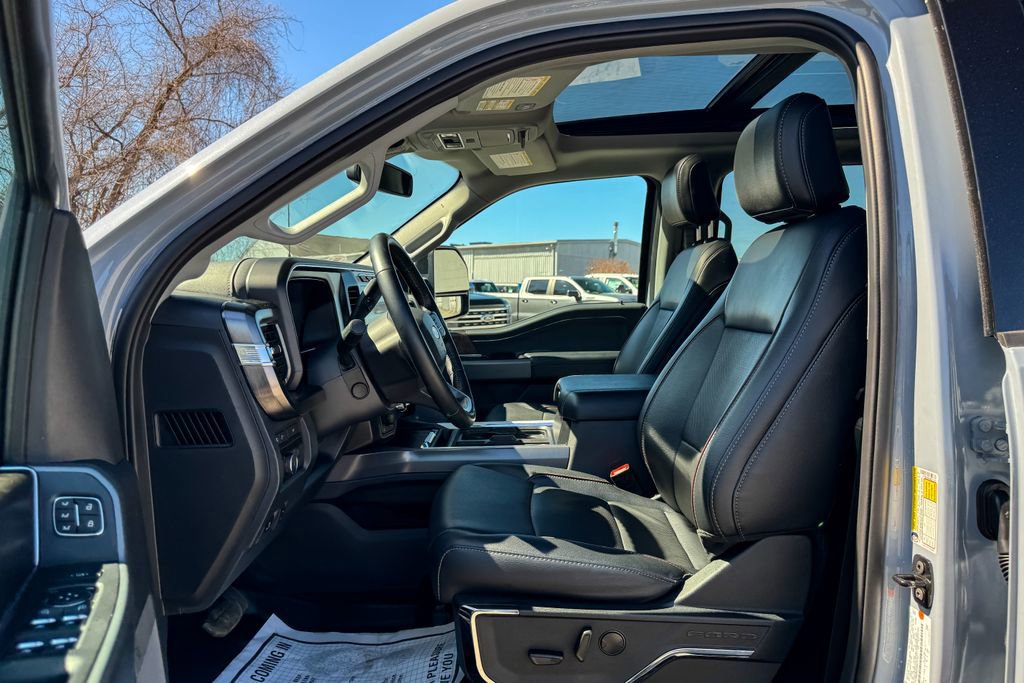 Certified 2024 Ford F250 Lariat w/ Black Appearance Package image 29