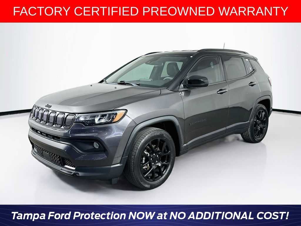 Used 2022 Jeep Compass Altitude image 1