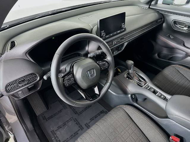 Used 2024 Honda HR-V Sport image 2
