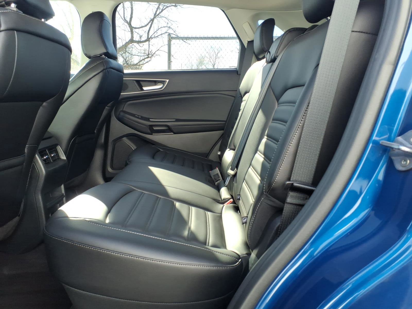 Certified 2024 Ford Edge SEL w/ Convenience Package image 9