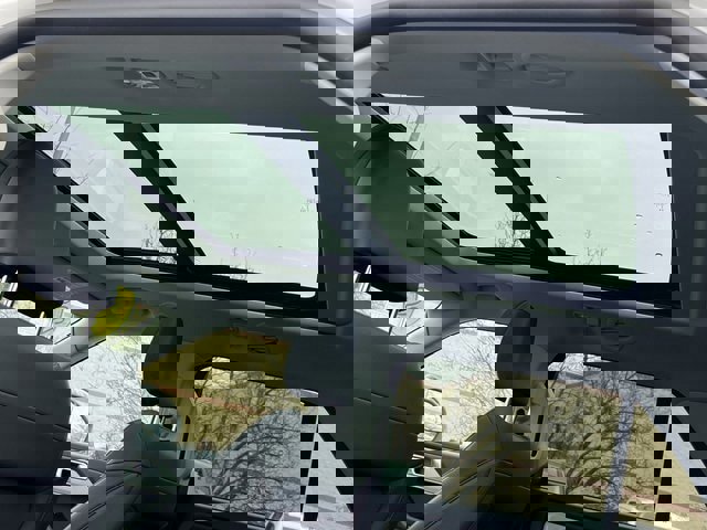 Certified 2025 Ford Explorer Active w/ Active Comfort Package image 6