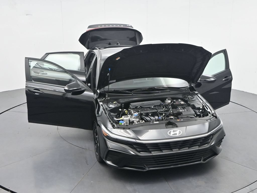 Used 2026 Hyundai Elantra Sport w/ Cargo Package FWD image 39