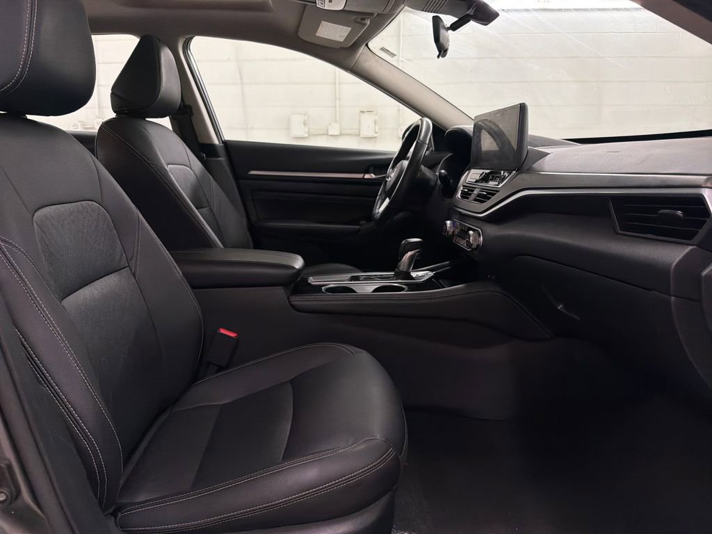 Used 2023 Nissan Altima 2.5 SL FWD image 30