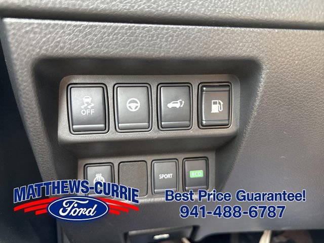 Used 2019 Nissan Rogue SV w/ Premium Package FWD image 26