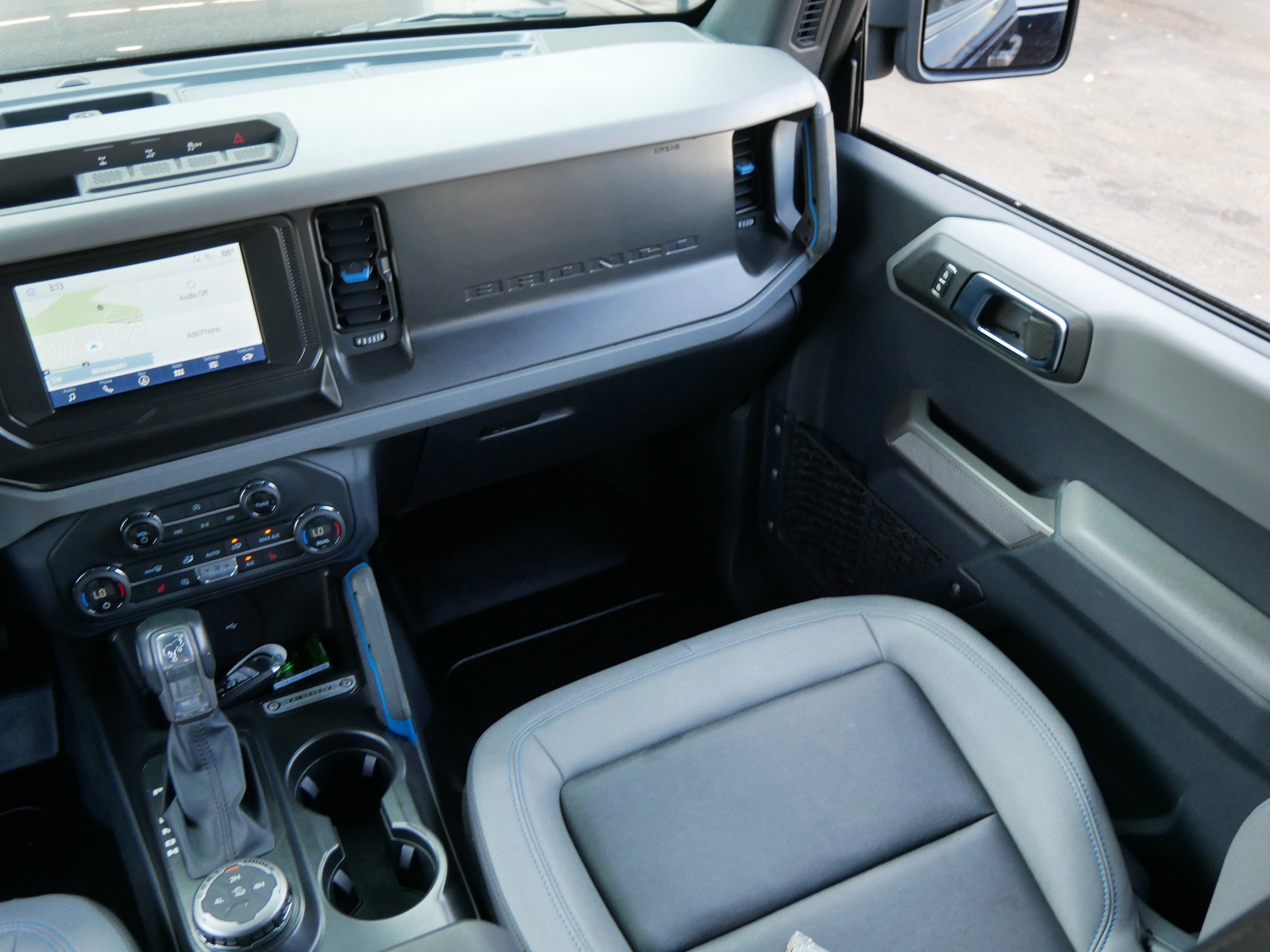 Certified 2021 Ford Bronco Black Diamond image 11