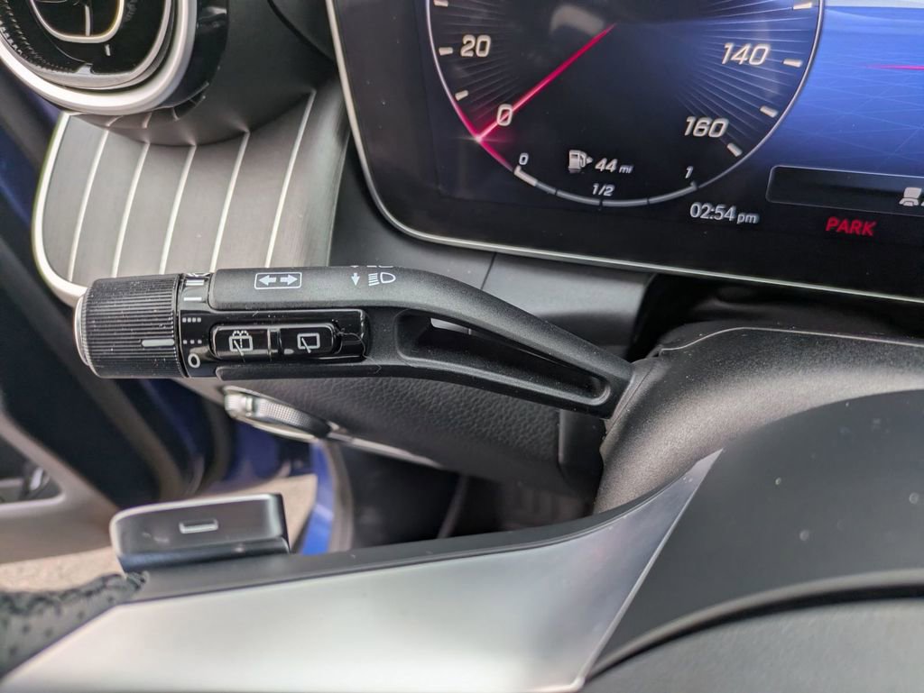 Used 2023 Mercedes-Benz GLC 300 GLC 300 image 30