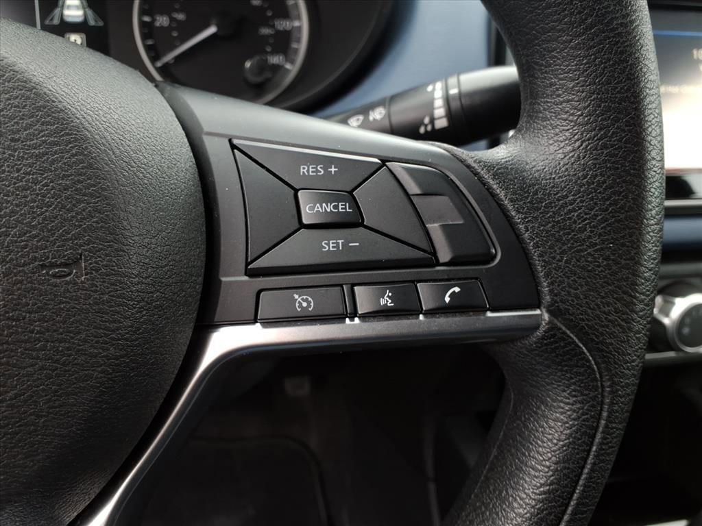 Used 2023 Nissan Versa SV image 22