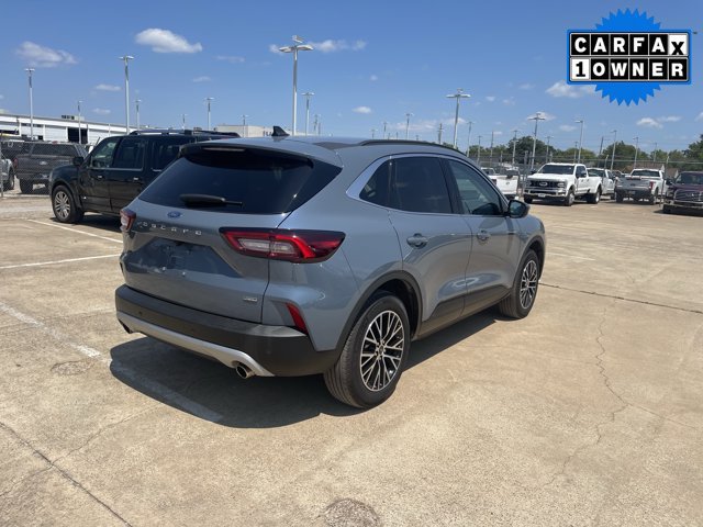 Certified 2025 Ford Escape SE FWD image 3