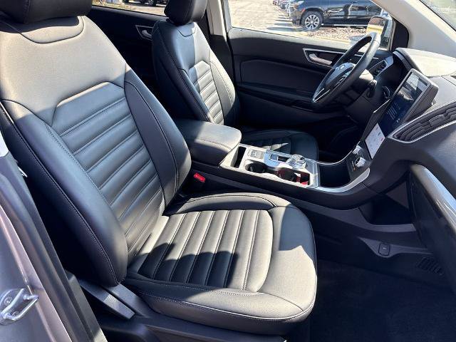 Certified 2024 Ford Edge SEL w/ Convenience Package AWD/4WD image 9