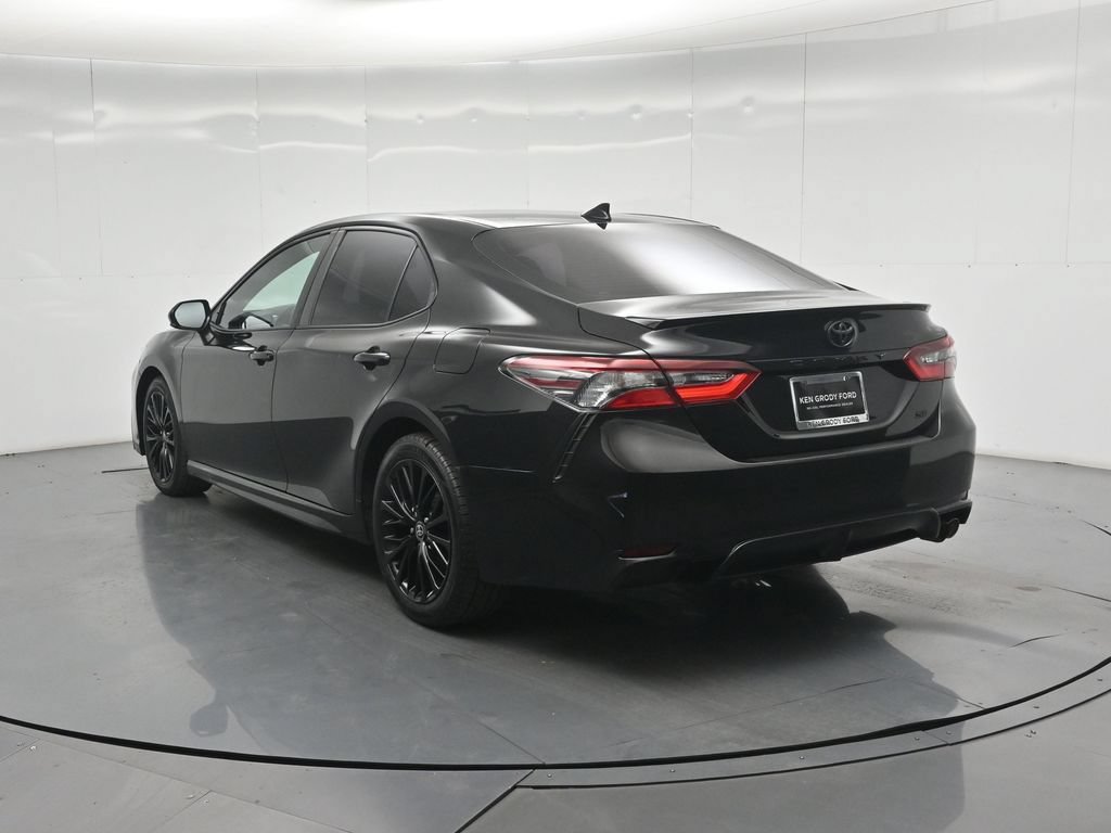 Used 2021 Toyota Camry SE w/ Convenience Package FWD image 26