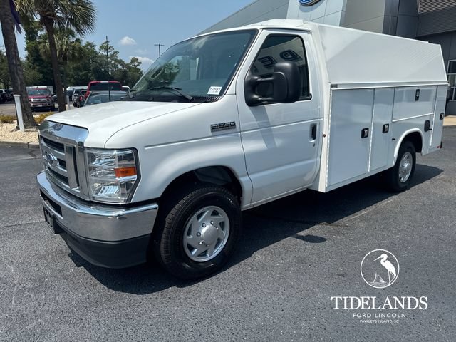 Certified 2024 Ford E-350 and Econoline 350 Super Duty w/ Power Windows & Locks Group RWD image 4