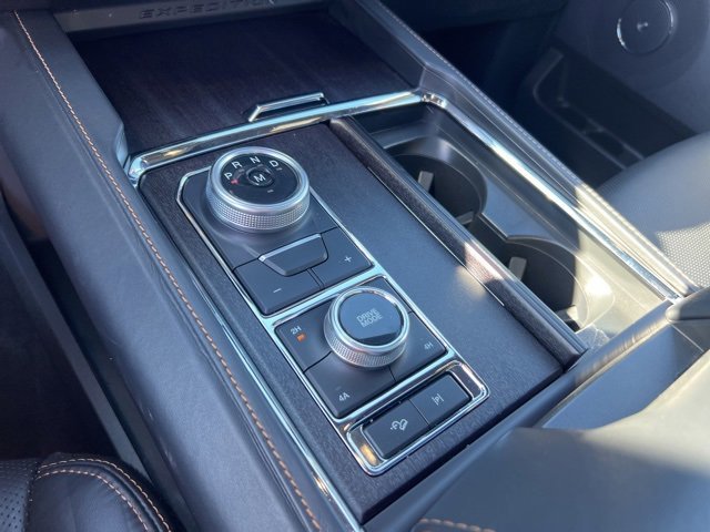 Certified 2022 Ford Expedition Platinum image 19