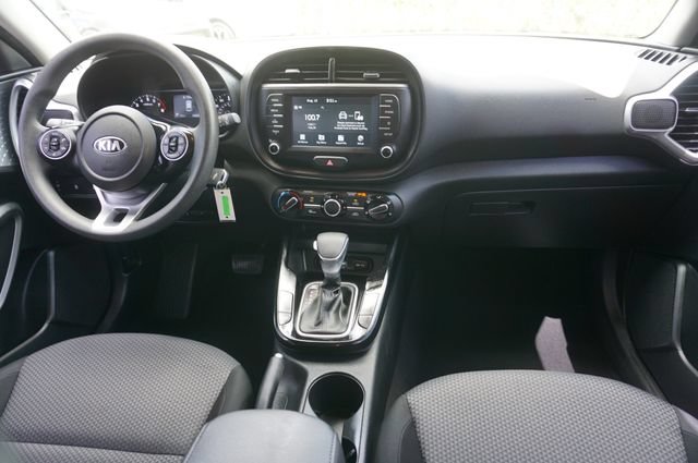 Used 2021 Kia Soul LX FWD image 6