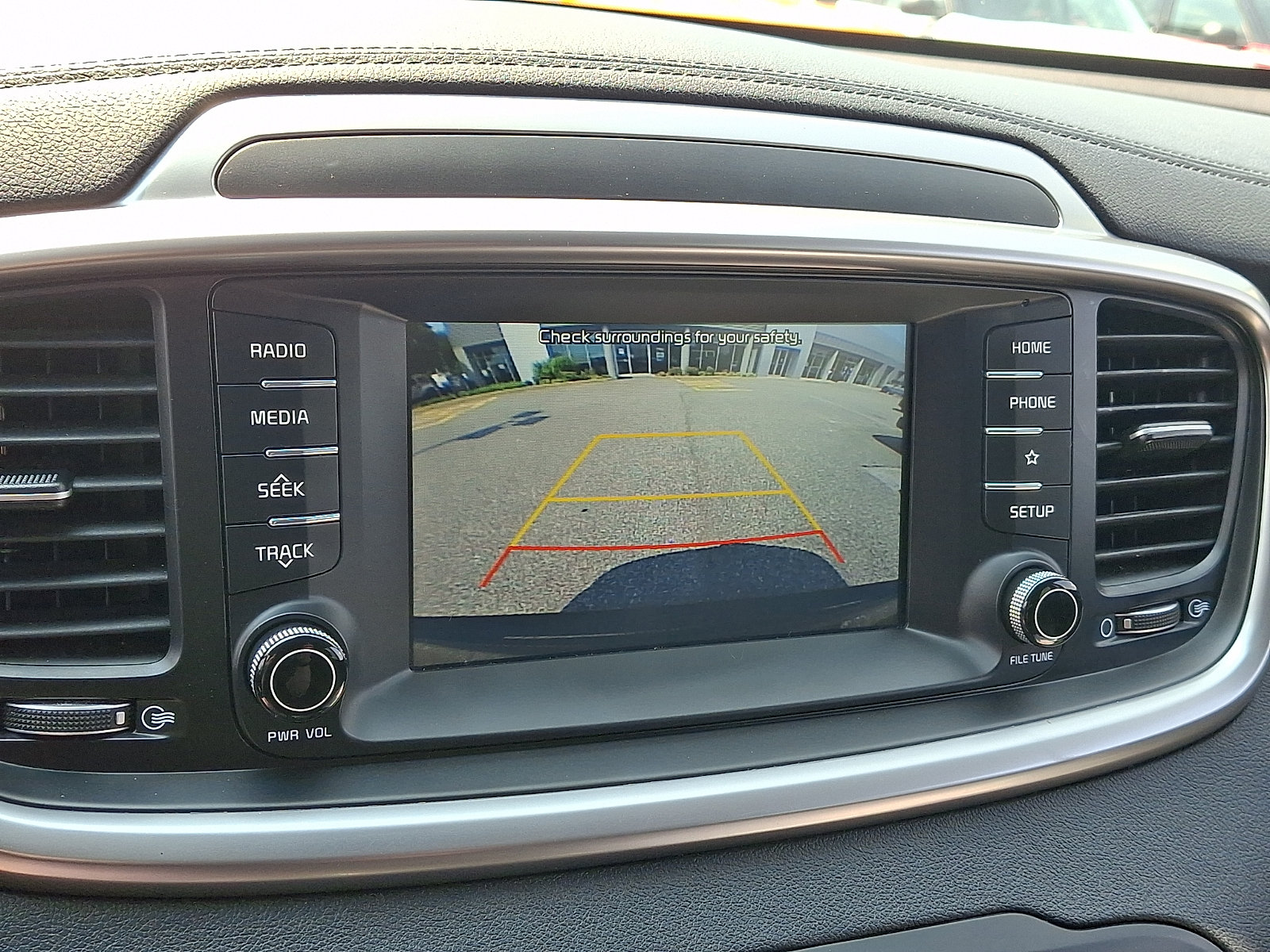 Used 2019 Kia Sorento L FWD image 24