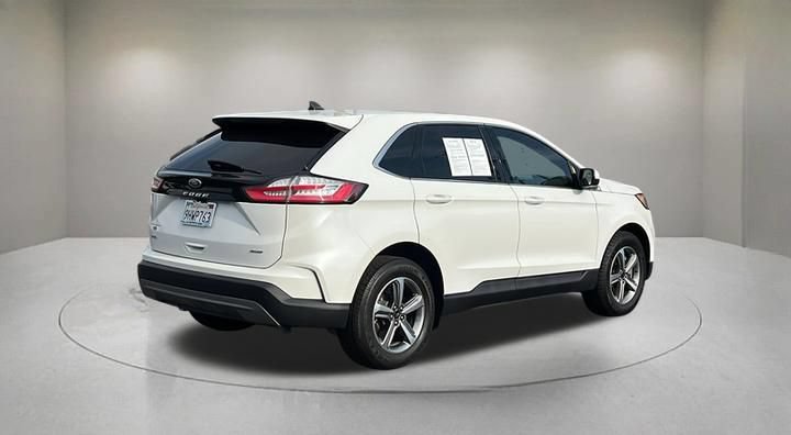 Certified 2024 Ford Edge SEL w/ Convenience Package AWD/4WD image 5