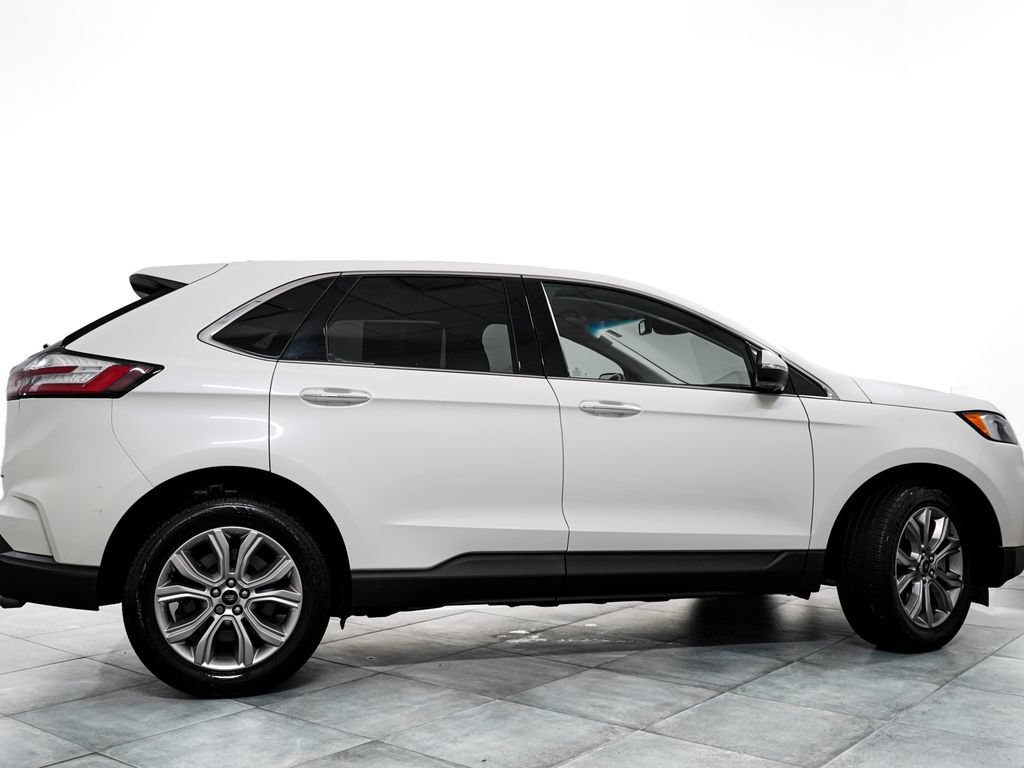 Certified 2023 Ford Edge Titanium AWD/4WD image 7