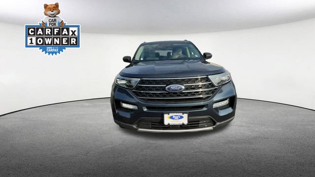 Certified 2023 Ford Explorer XLT w/ Equipment Group 202A AWD/4WD image 3