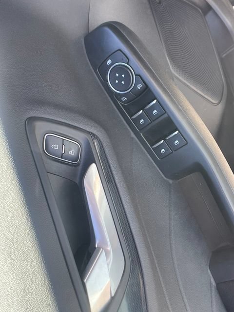 Certified 2023 Ford Escape ST-Line w/ Tech Pack #1 AWD/4WD image 12