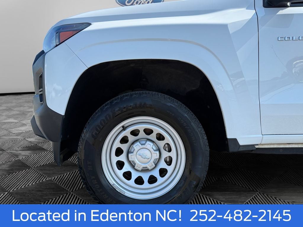 Used 2023 Chevrolet Colorado W/T RWD image 15