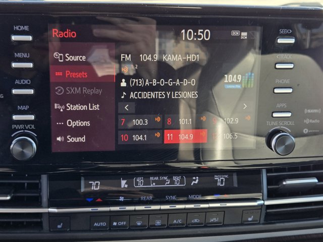 Used 2022 Toyota Sienna XLE image 15