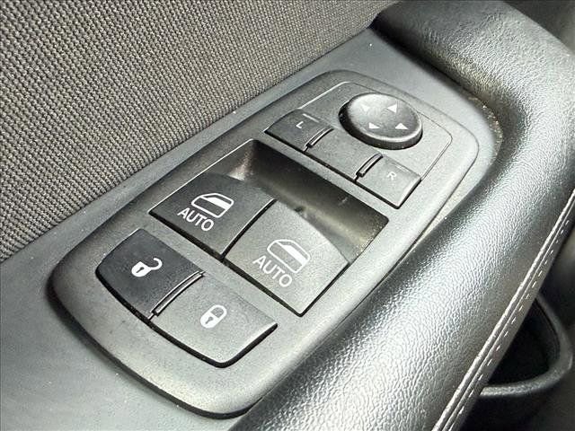 Used 2023 Dodge Challenger SXT image 17