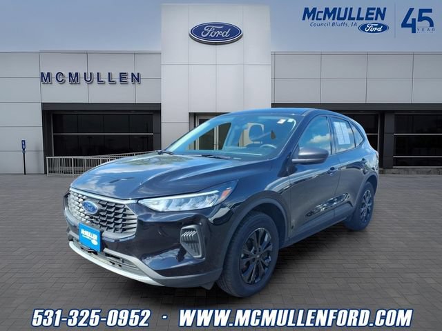 Certified 2025 Ford Escape Active w/ Tech Pack #1 AWD/4WD image 1