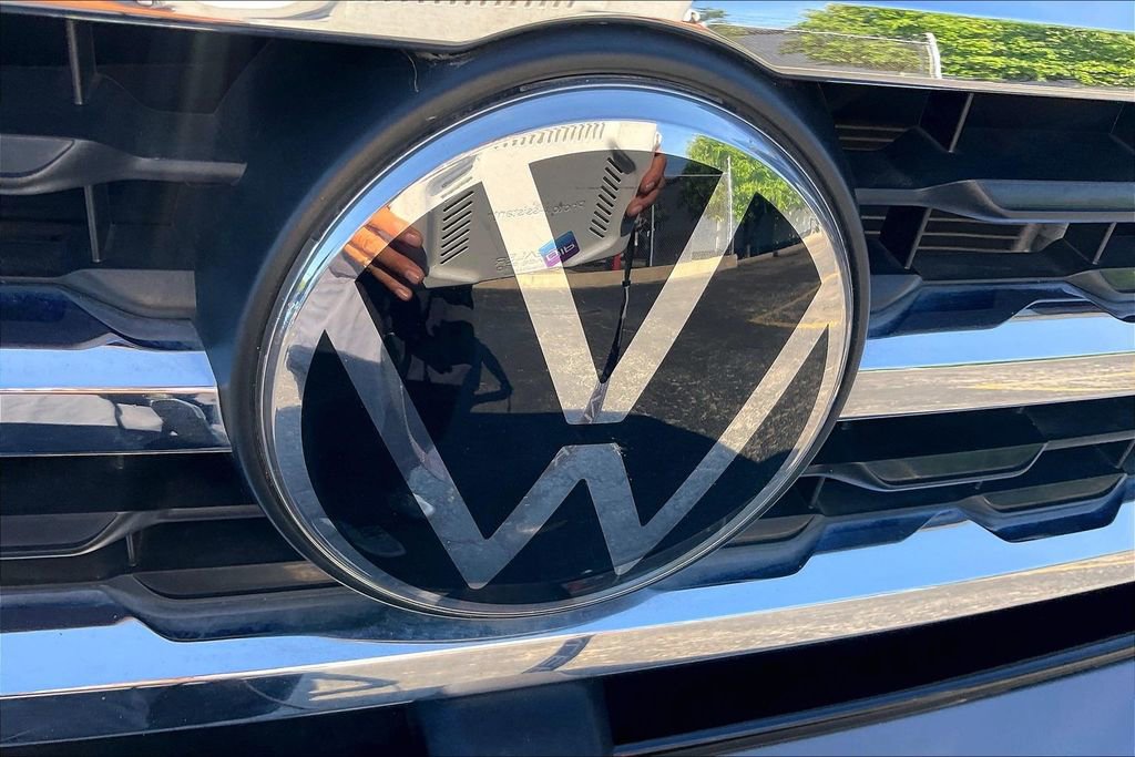 Used 2021 Volkswagen Atlas Cross Sport SEL Premium R-Line w/ Cross Sport MDO Package AWD/4WD image 33