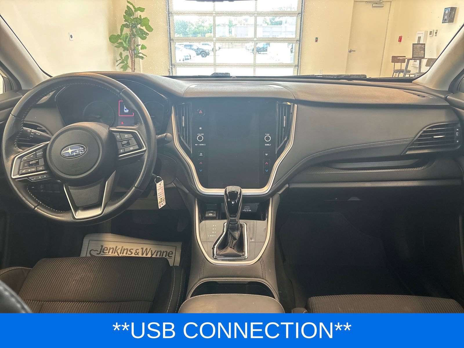 Used 2025 Subaru Legacy Premium w/ Popular Package #1 AWD/4WD image 9