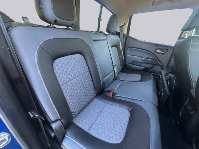 Used 2018 Chevrolet Colorado Z71 AWD/4WD image 18