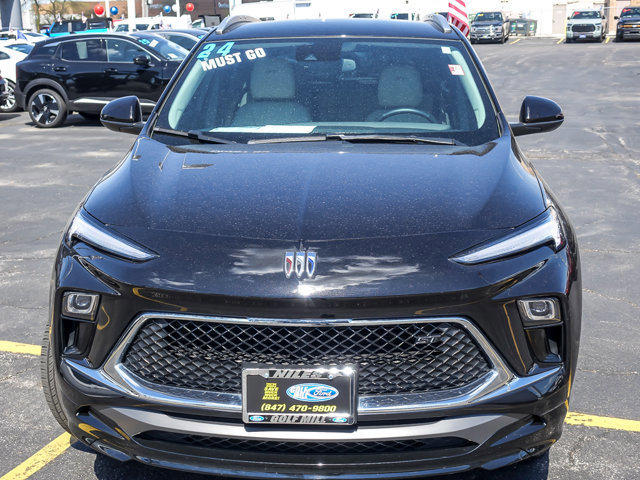 Used 2024 Buick Encore GX Sport Touring w/ Comfort Package AWD/4WD image 8