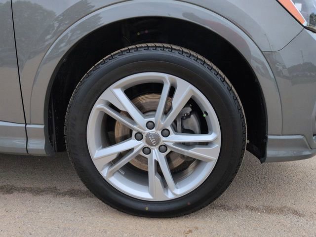 Used 2020 Audi Q3 2.0T Premium w/ Convenience Package image 12