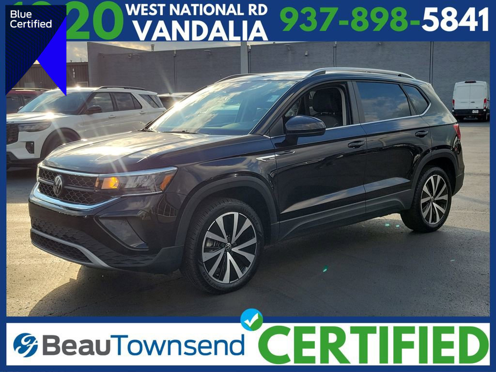 Used 2024 Volkswagen Taos SE image 1