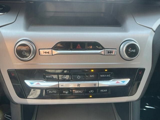 Certified 2023 Ford Explorer XLT AWD/4WD image 27