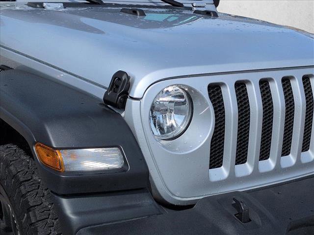 Used 2023 Jeep Wrangler Sport image 13