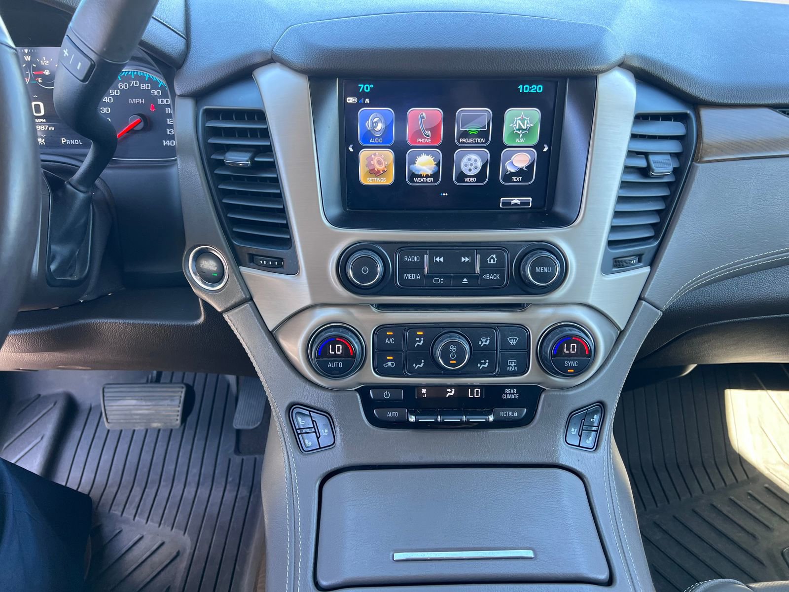 Used 2020 GMC Yukon Denali w/ Open Road Package AWD/4WD image 18
