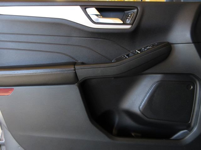 Certified 2021 Ford Escape SE image 9