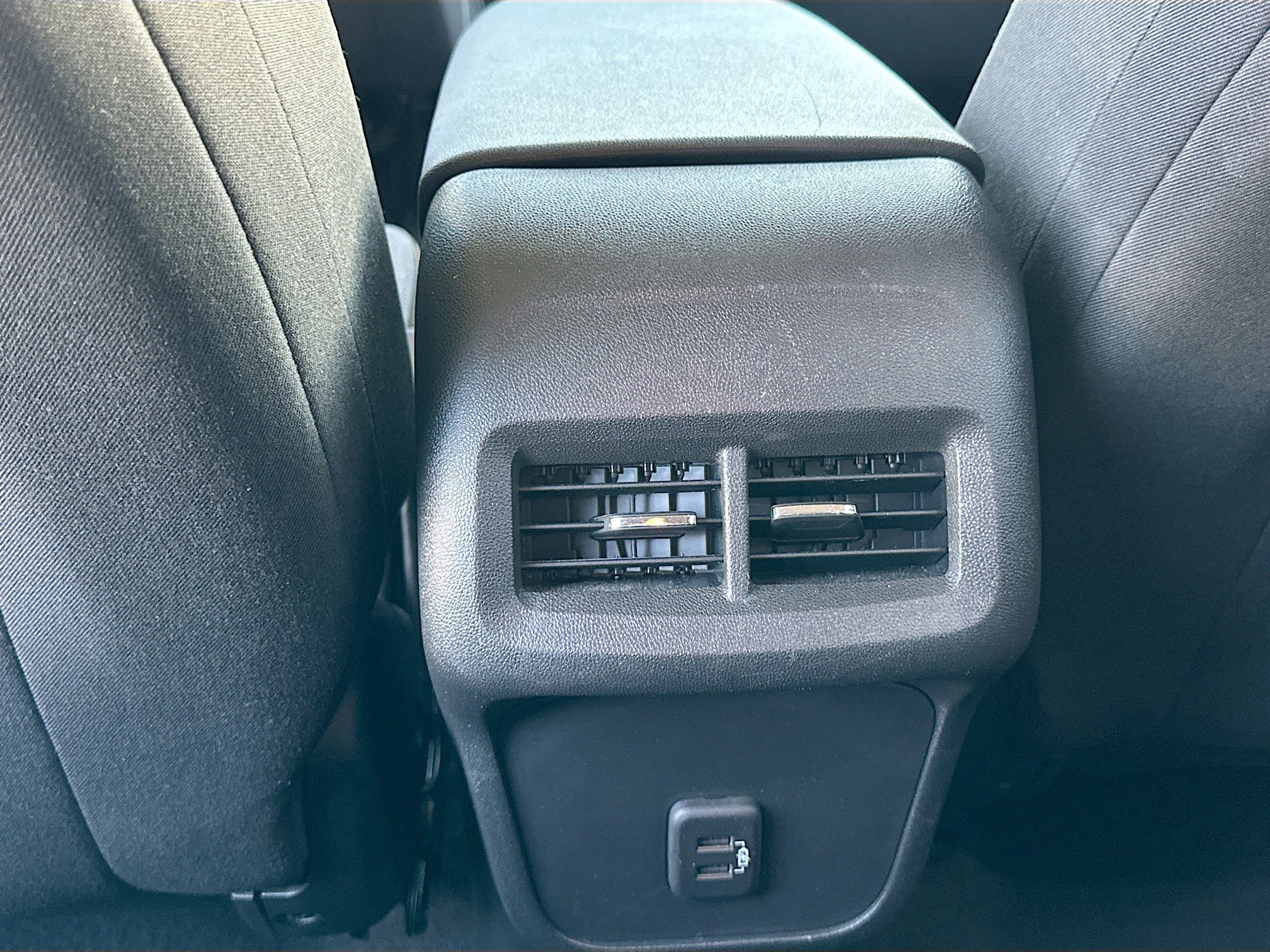 Used 2023 Chevrolet Equinox LT image 23