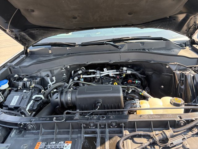 Certified 2021 Ford Explorer XLT w/ Equipment Group 202A AWD/4WD image 21