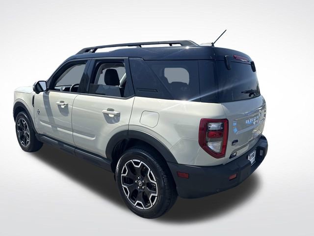 Certified 2025 Ford Bronco Sport Outer Banks w/ Outer Banks Tech Package+ AWD/4WD image 3