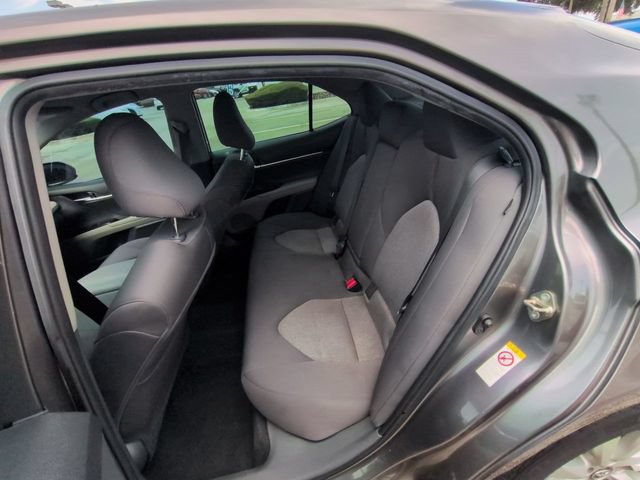 Used 2019 Toyota Camry LE FWD image 6