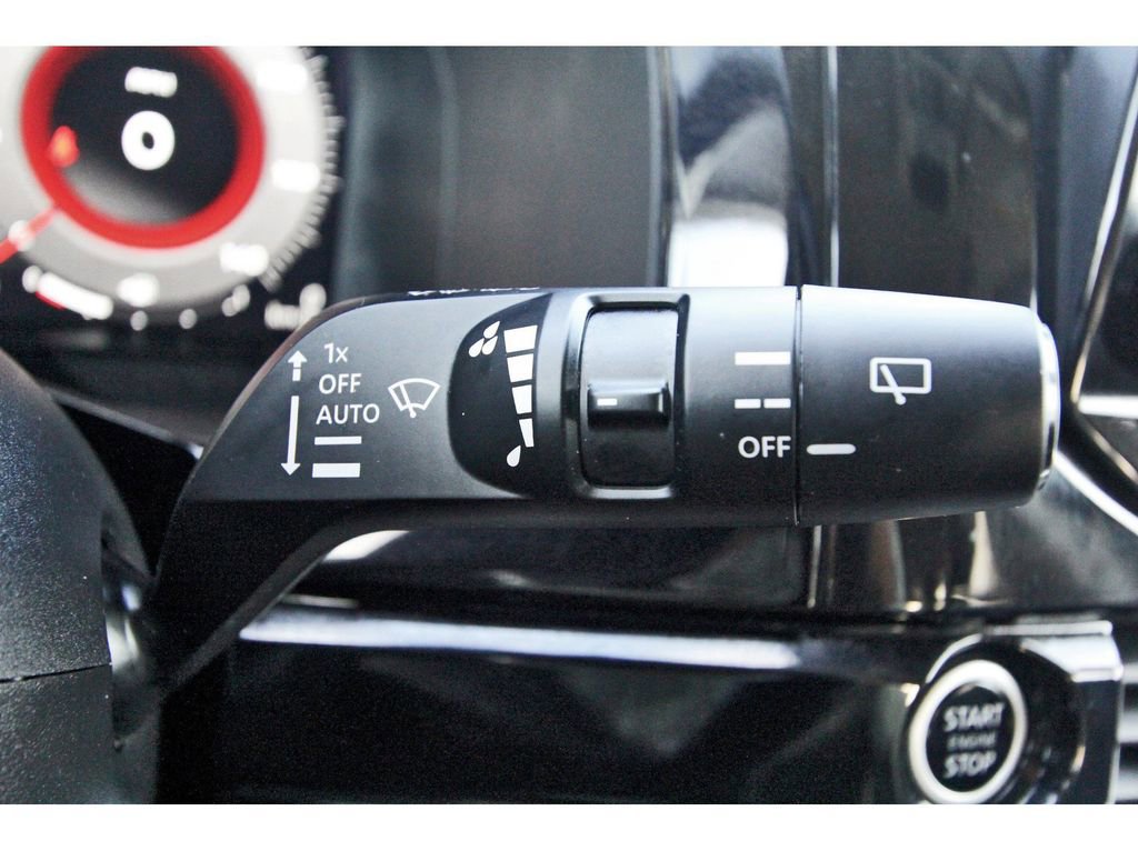 Used 2023 Nissan Pathfinder Platinum image 22