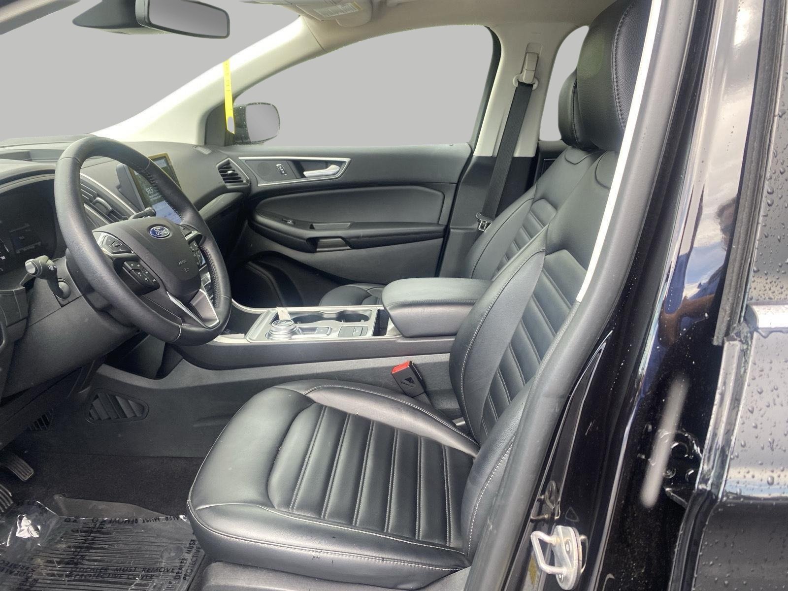 Certified 2024 Ford Edge SEL w/ Convenience Package AWD/4WD image 4