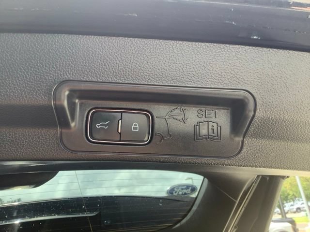 Certified 2023 Ford Explorer XLT w/ Equipment Group 202A AWD/4WD image 34